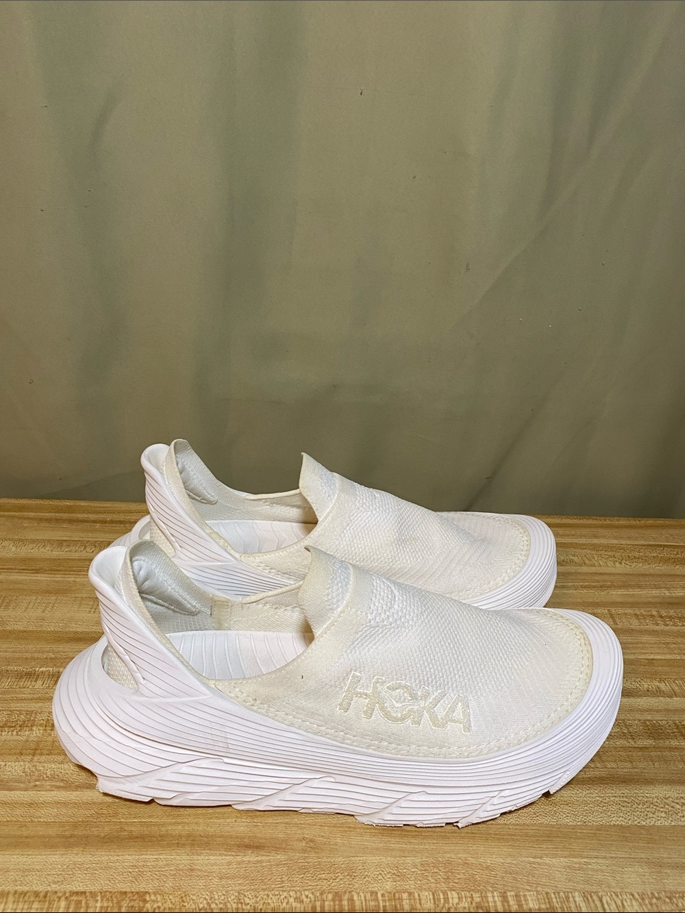 Hoka One One U Restore TC Raw White Unisex Men’s Size 14/WMNS 15 Shoes